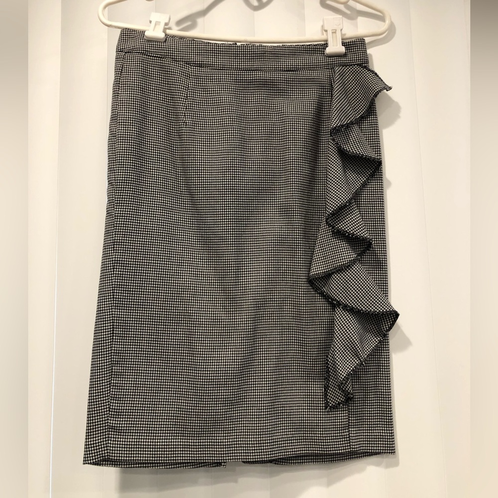 Black and white Pencil Skirt Sz Medium